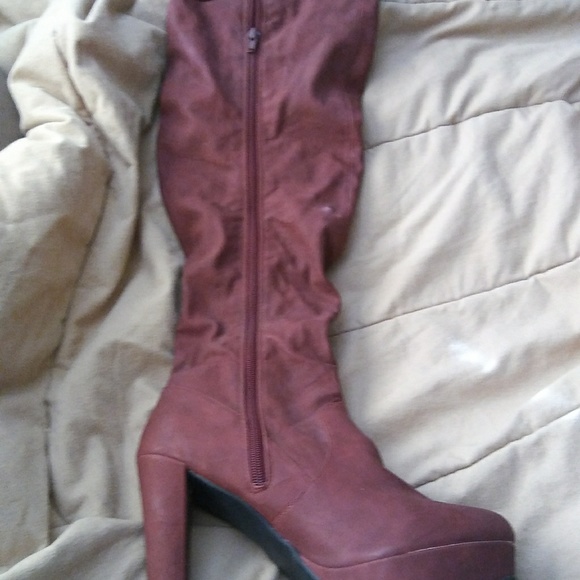 New Platform Boots - Picture 3 of 3